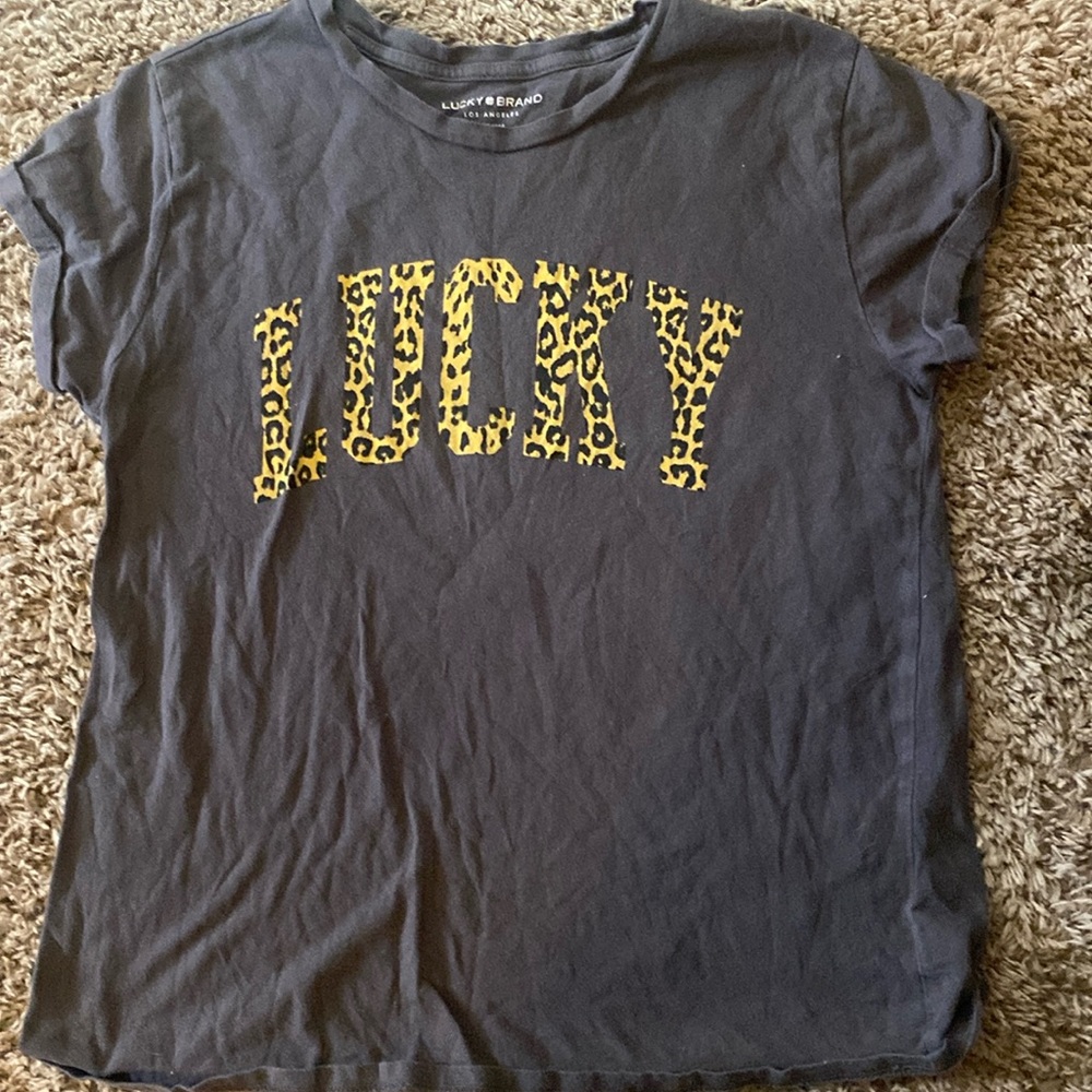 Light grey short sleeve t-shirt
